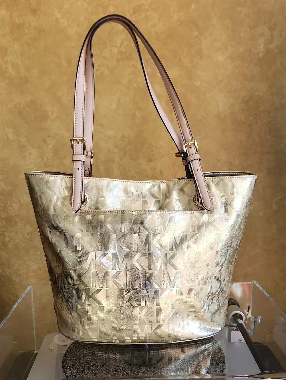 Michael KORS Metallic Gold Tote Handbag with Light Tan Straps
